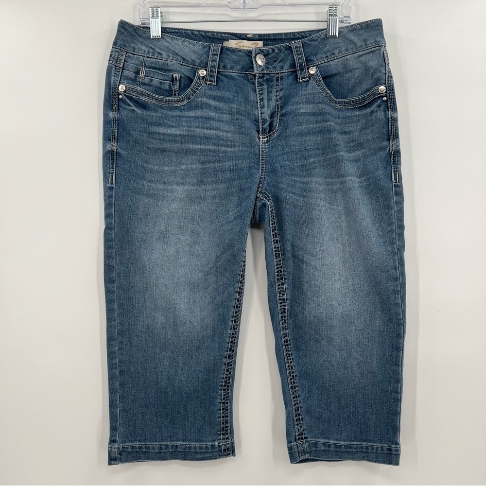 Size 12  Seven7  Capri shorts